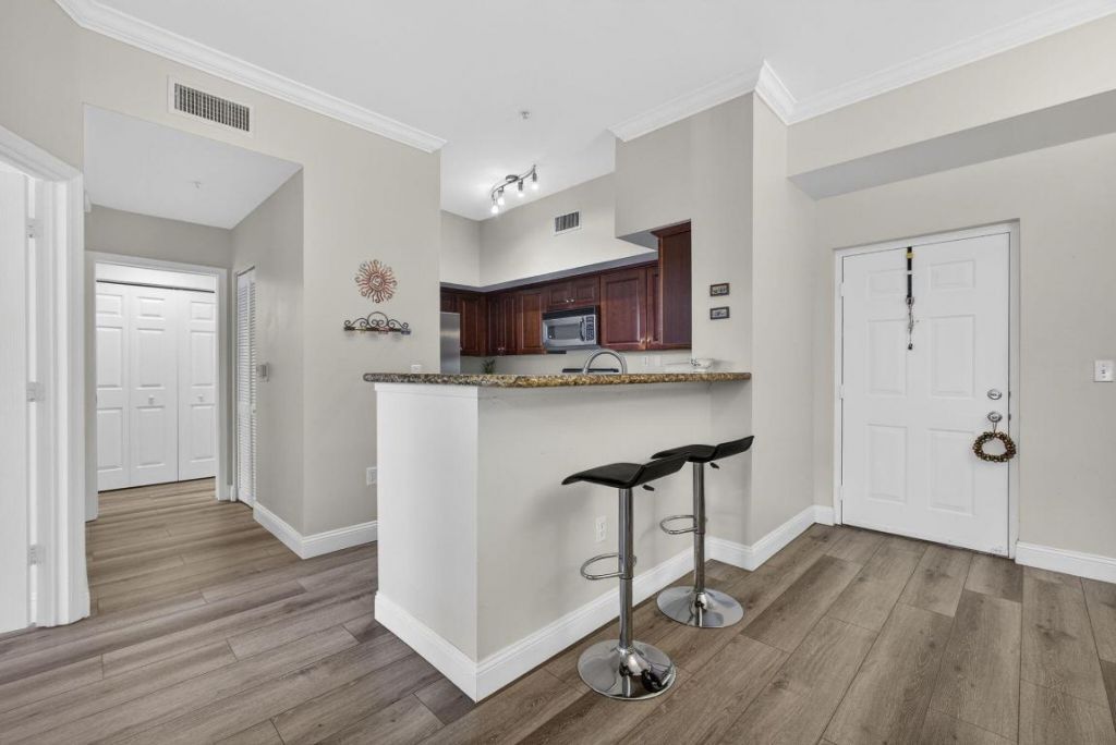 11730 Saint Andrews Place, Unit 307, Wellington, FL 33414 Photo