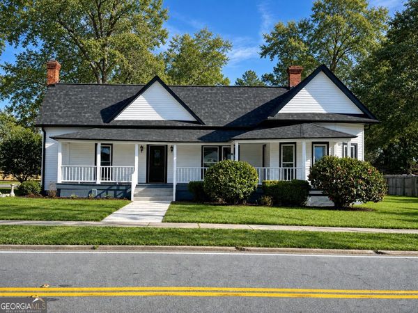 106 N Line Street, Dexter, GA 31019