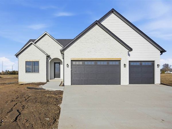 1165 Edward Drive, North Liberty, IA 52317