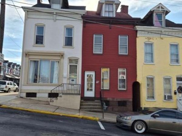1262 BUTTONWOOD STREET, READING, PA 19604