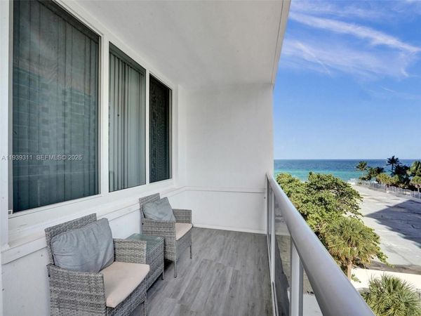 3725 S Ocean Dr , Unit 520, Hollywood, FL 33019