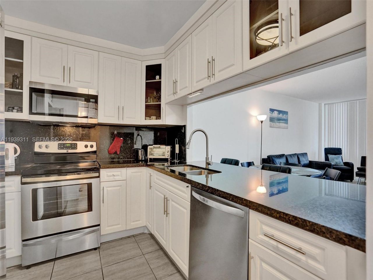 3725 S Ocean Dr, Unit 520, Hollywood, FL 33019 Photo