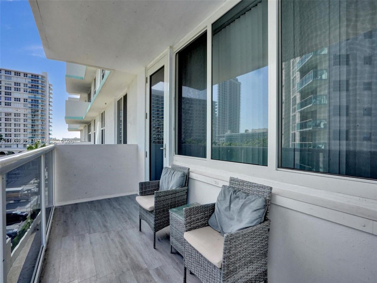3725 S Ocean Dr, Unit 520, Hollywood, FL 33019 Photo