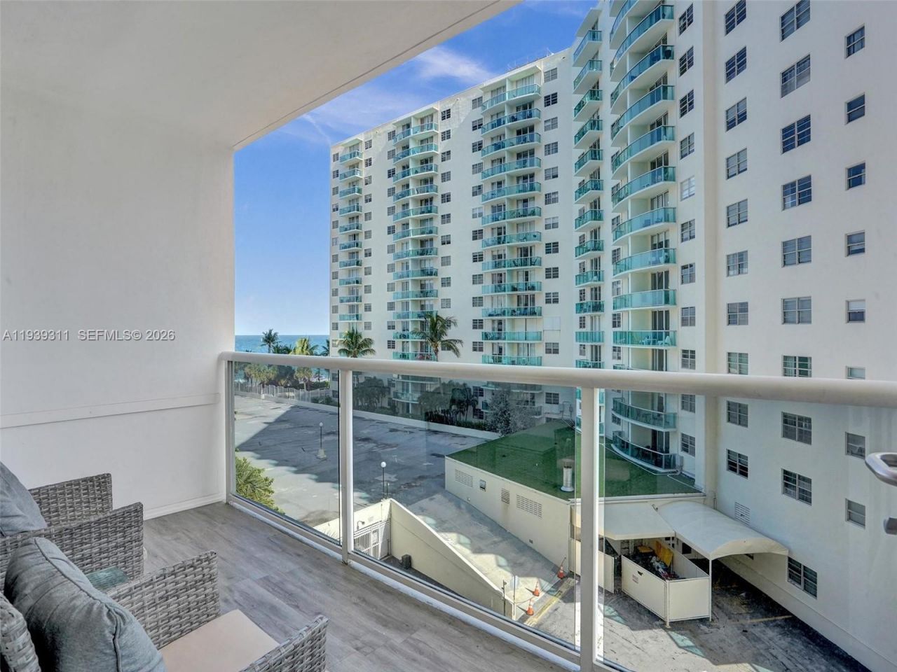 3725 S Ocean Dr, Unit 520, Hollywood, FL 33019 Photo