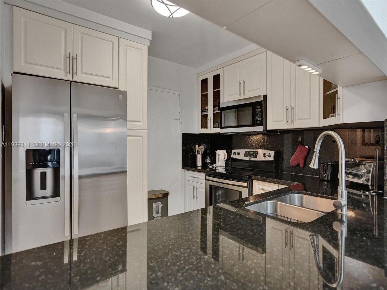 3725 S Ocean Dr, Unit 520, Hollywood, FL 33019 Photo