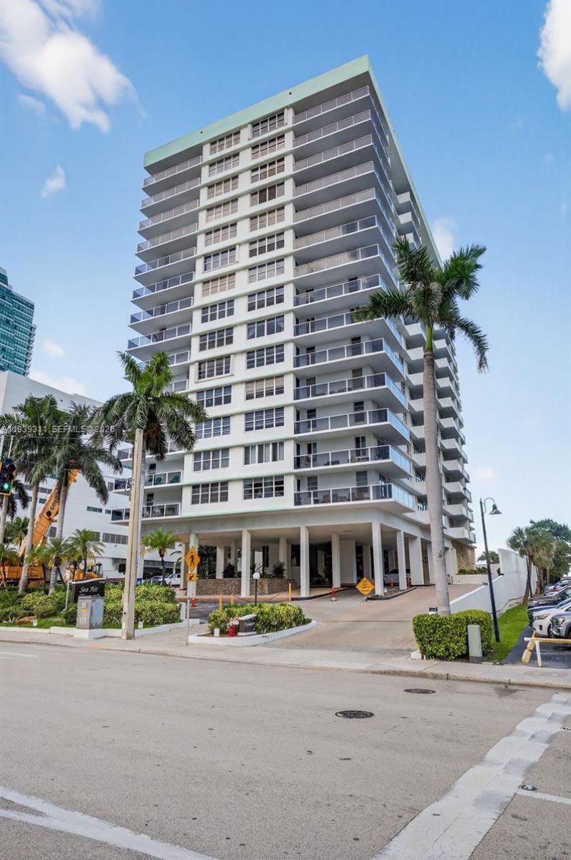 3725 S Ocean Dr, Unit 520, Hollywood, FL 33019 Photo