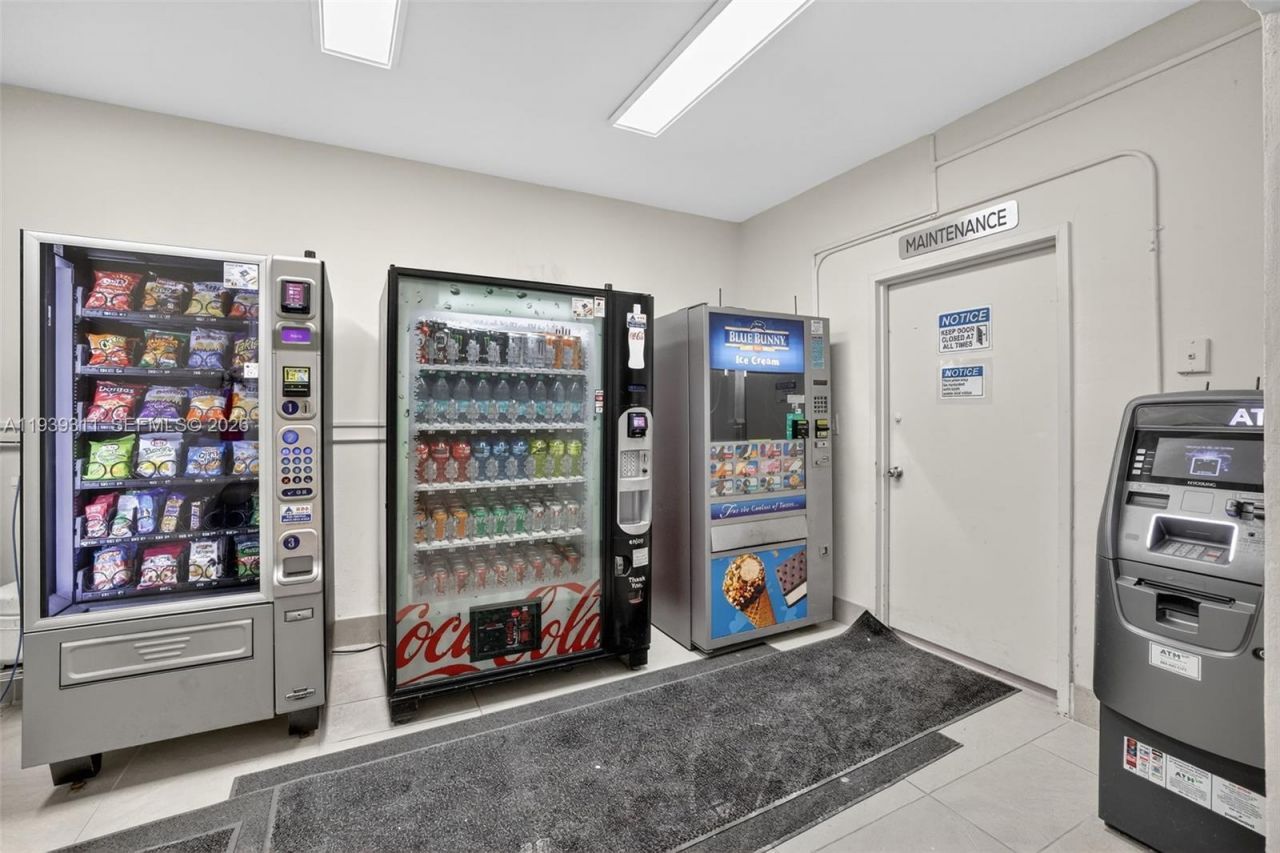 3725 S Ocean Dr, Unit 520, Hollywood, FL 33019 Photo