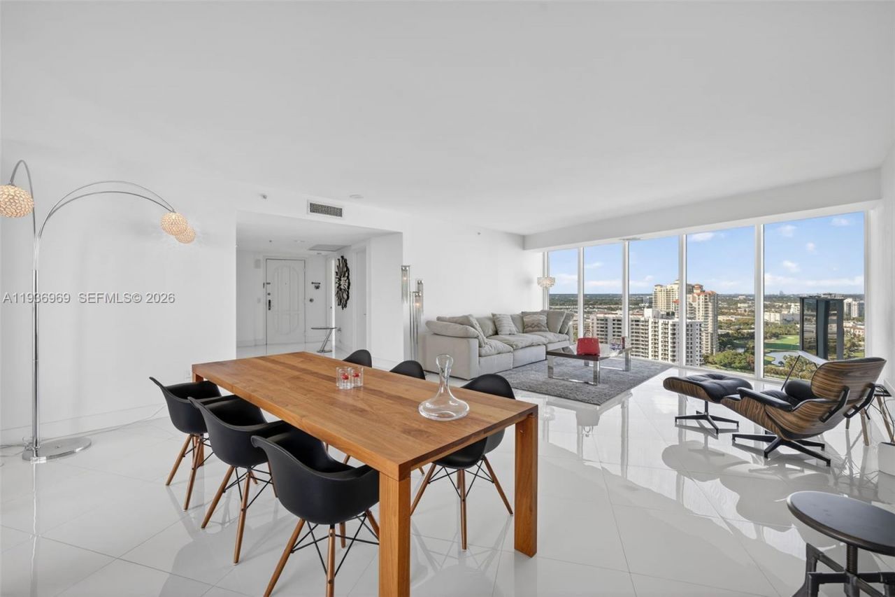 3370 Hidden Bay Dr, Unit 2711, Aventura, FL 33180 Photo