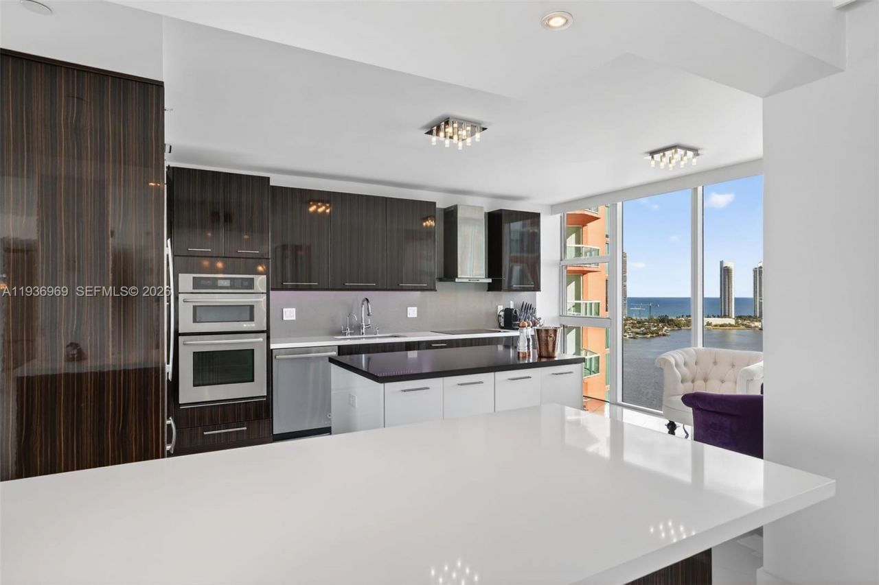 3370 Hidden Bay Dr, Unit 2711, Aventura, FL 33180 Photo