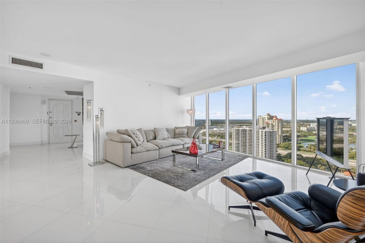 3370 Hidden Bay Dr, Unit 2711, Aventura, FL 33180 Photo