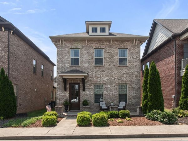 151 Benjamin Ln , Hendersonville, TN 37075