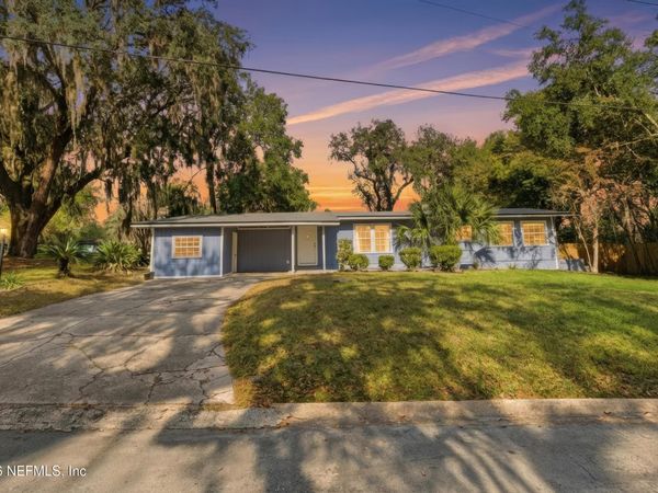 6231 RIVIERA MANOR Drive, Jacksonville, FL 32216