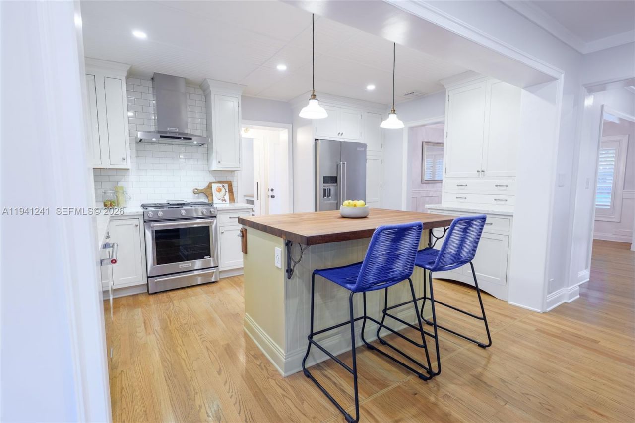 70 NE 92nd St, Miami Shores, FL 33138 Photo