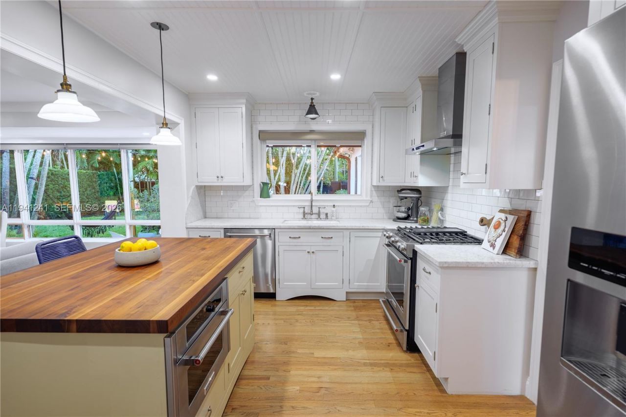 70 NE 92nd St, Miami Shores, FL 33138 Photo