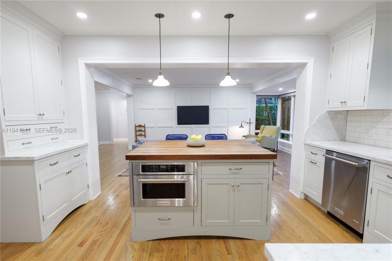 70 NE 92nd St, Miami Shores, FL 33138 Photo