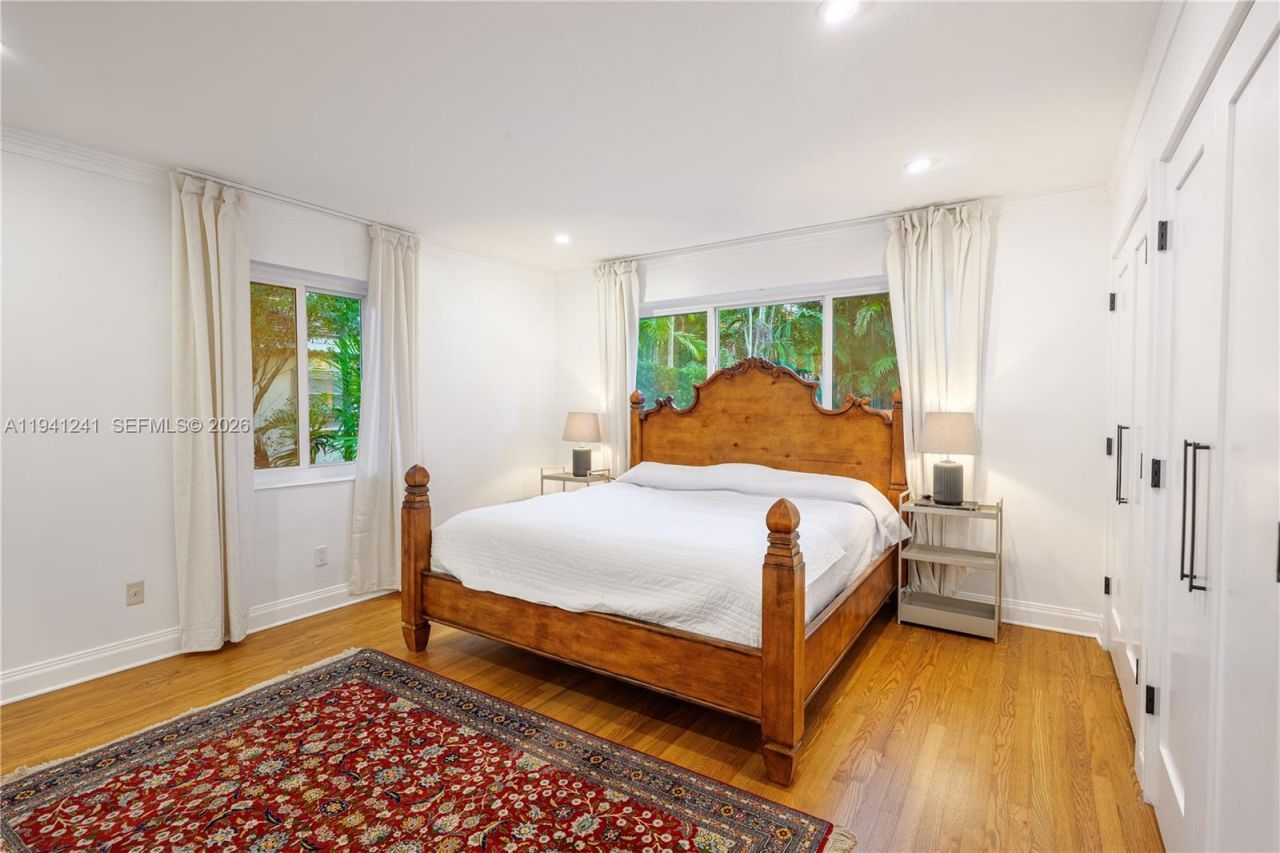 70 NE 92nd St, Miami Shores, FL 33138 Photo