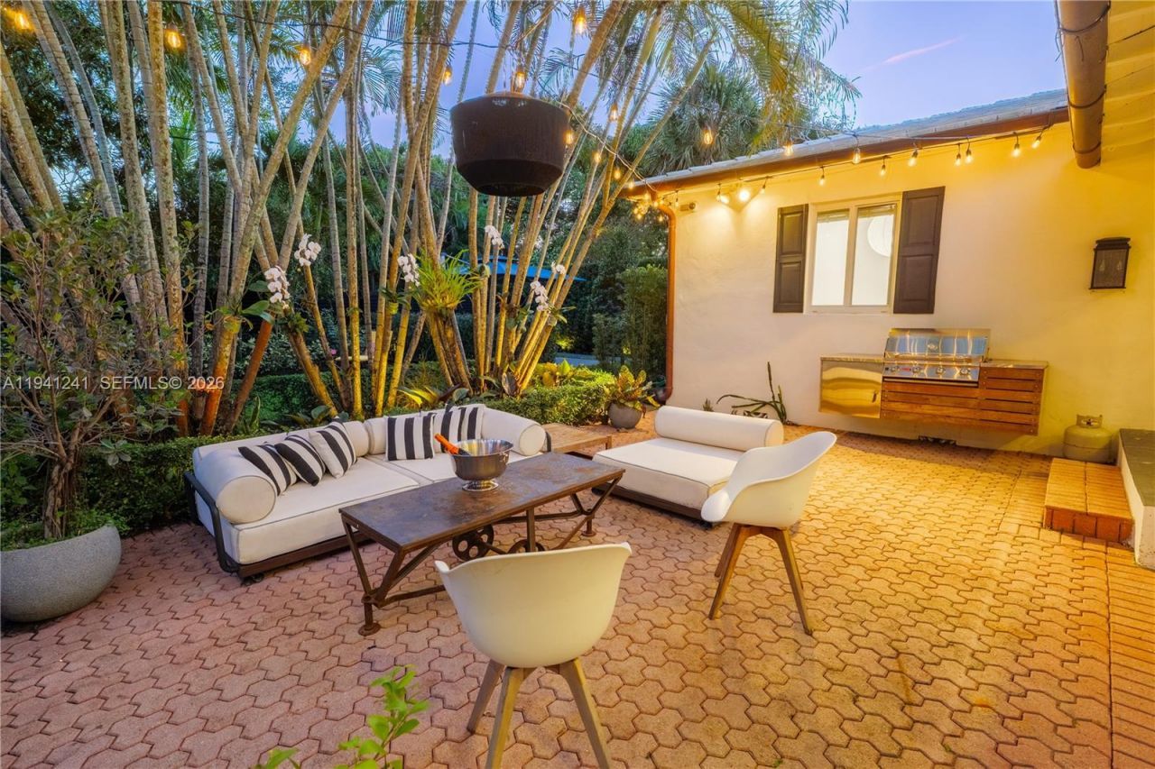 70 NE 92nd St, Miami Shores, FL 33138 Photo