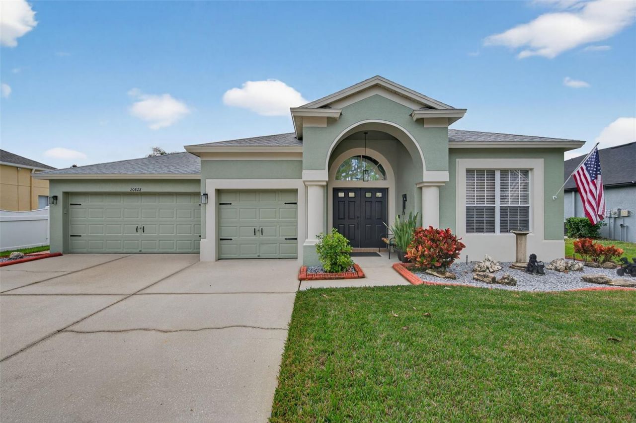 20828 Woodvale Lane, Land O Lakes, FL 34638 Main Photo