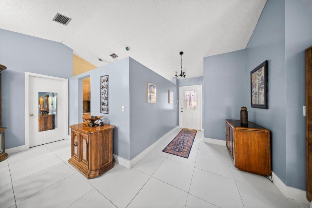 1318 SW 82 Terrace, North Lauderdale, FL 33068 Photo