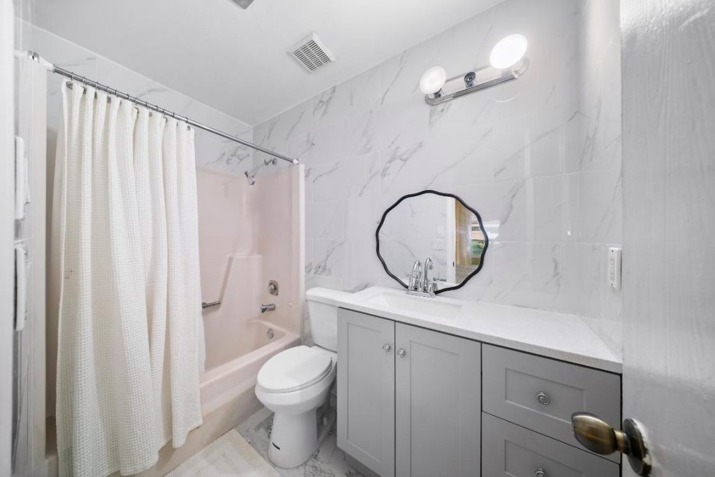 1318 SW 82 Terrace, North Lauderdale, FL 33068 Photo