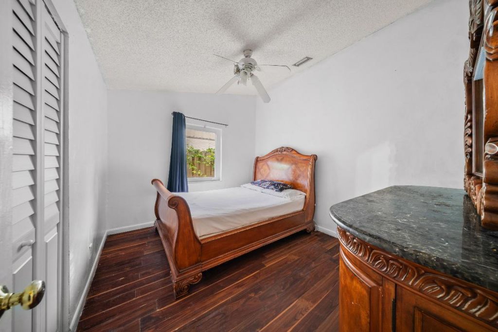 1318 SW 82 Terrace, North Lauderdale, FL 33068 Photo
