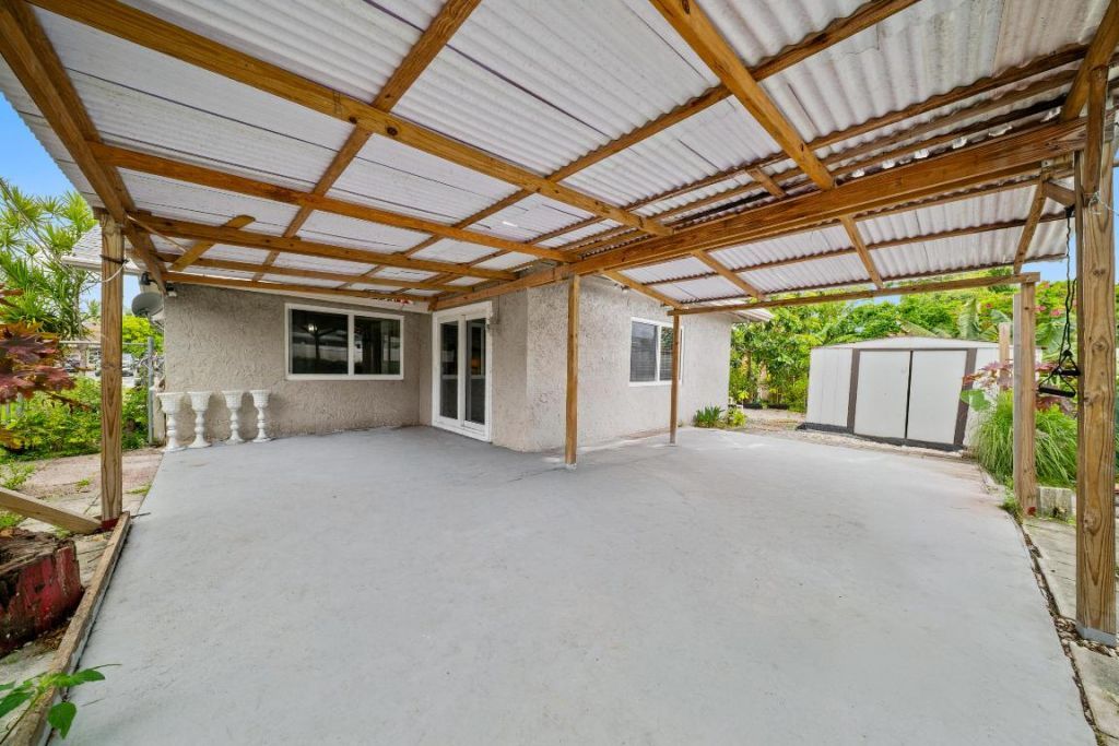 1318 SW 82 Terrace, North Lauderdale, FL 33068 Photo