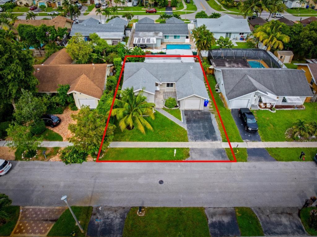 1318 SW 82 Terrace, North Lauderdale, FL 33068 Photo