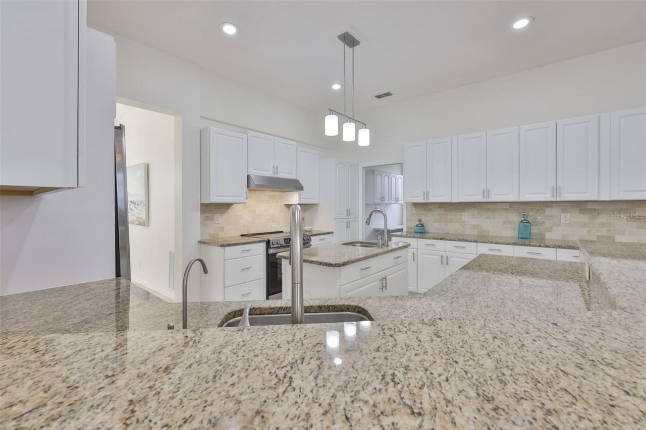 2221 Platinum Drive, Sun City Center, FL 33573 Photo