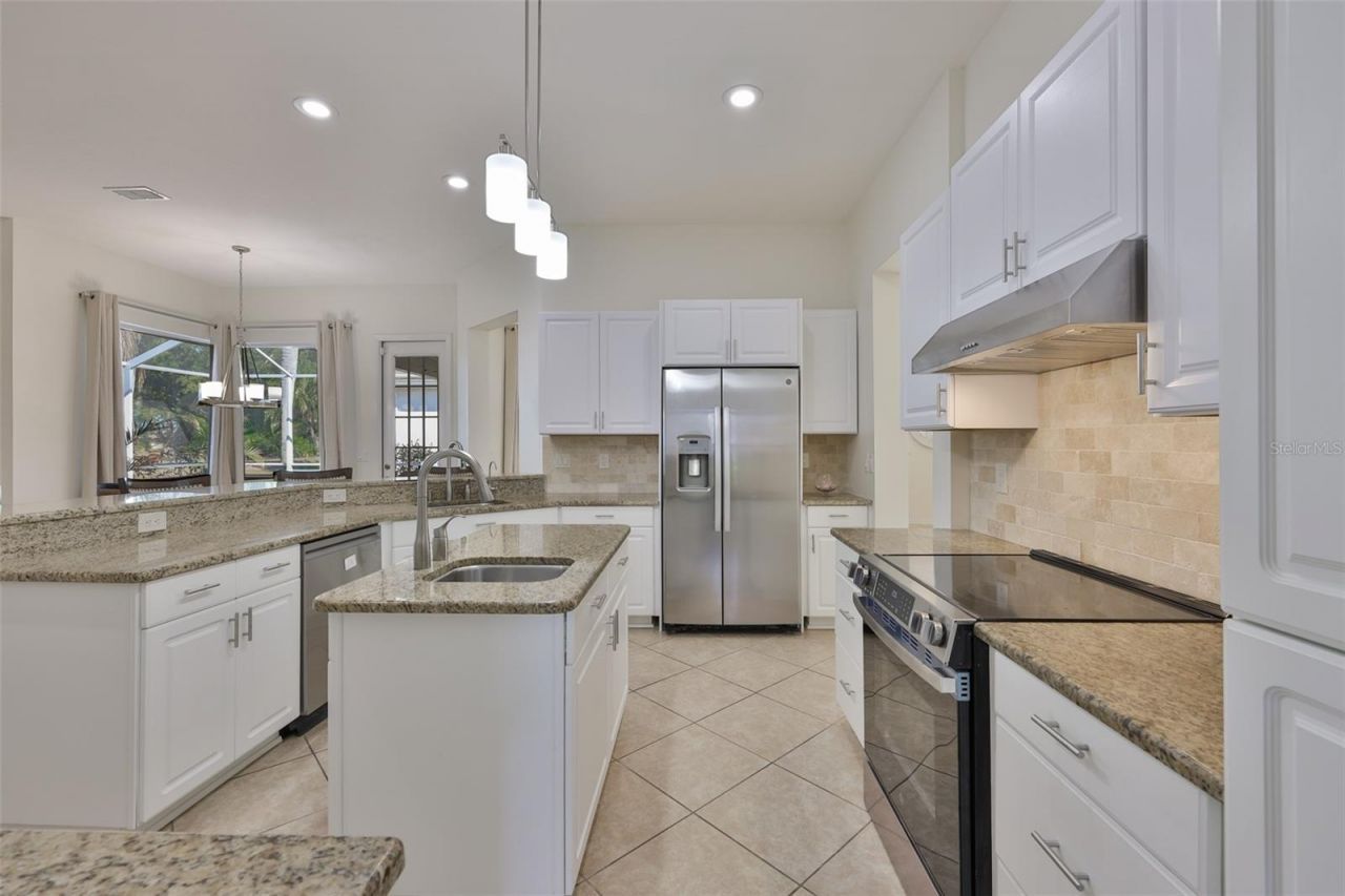 2221 Platinum Drive, Sun City Center, FL 33573 Photo