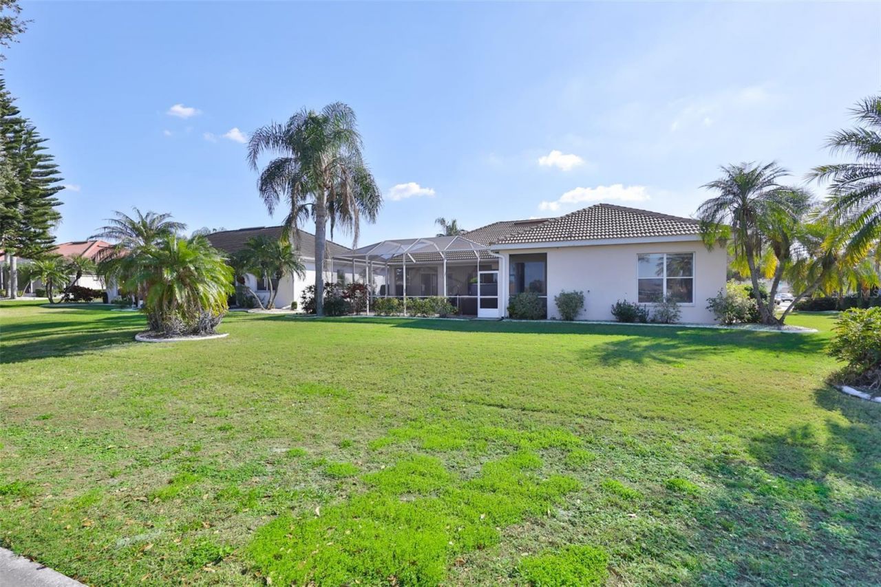 2221 Platinum Drive, Sun City Center, FL 33573 Photo