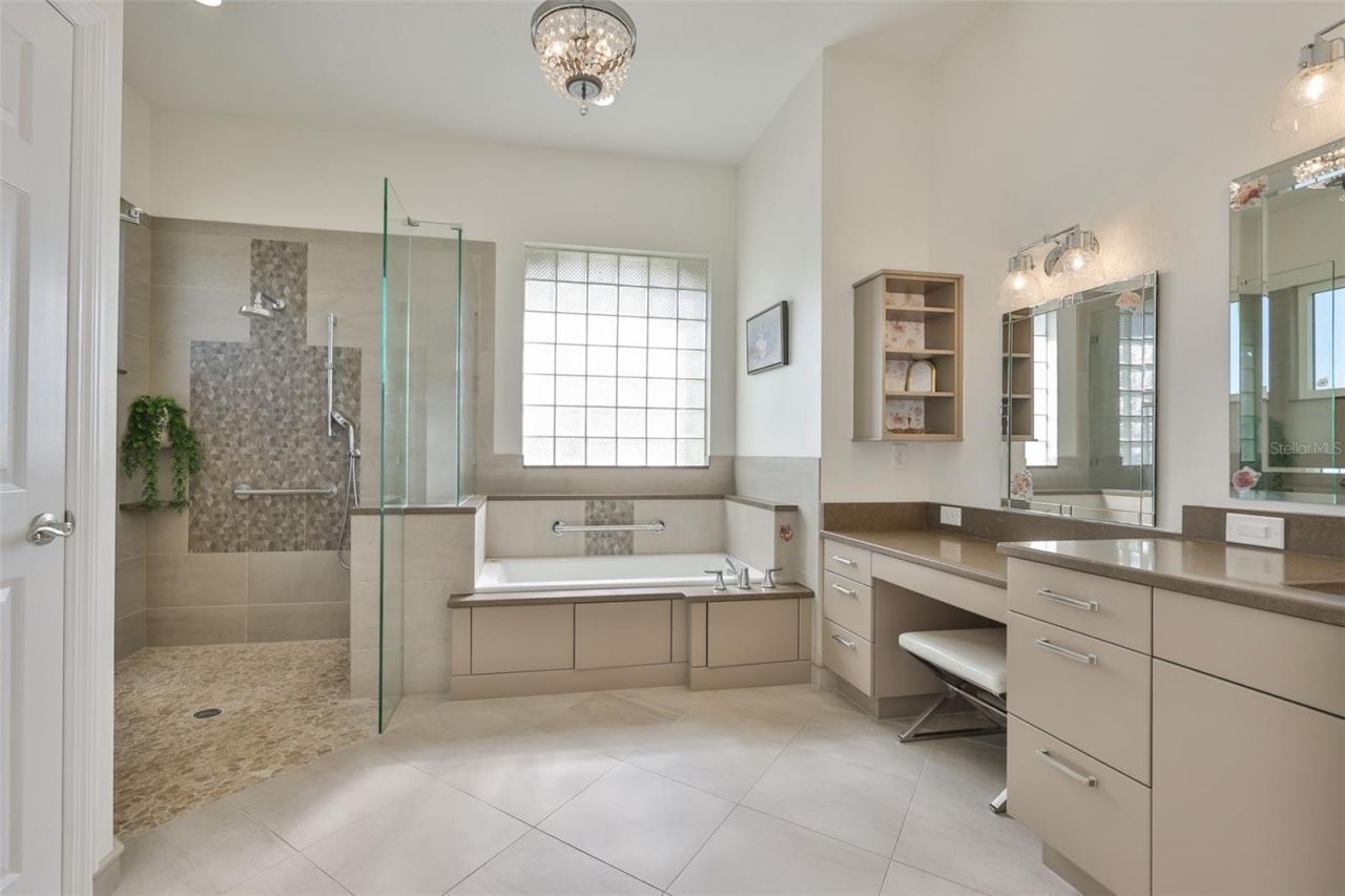 2221 Platinum Drive, Sun City Center, FL 33573 Photo