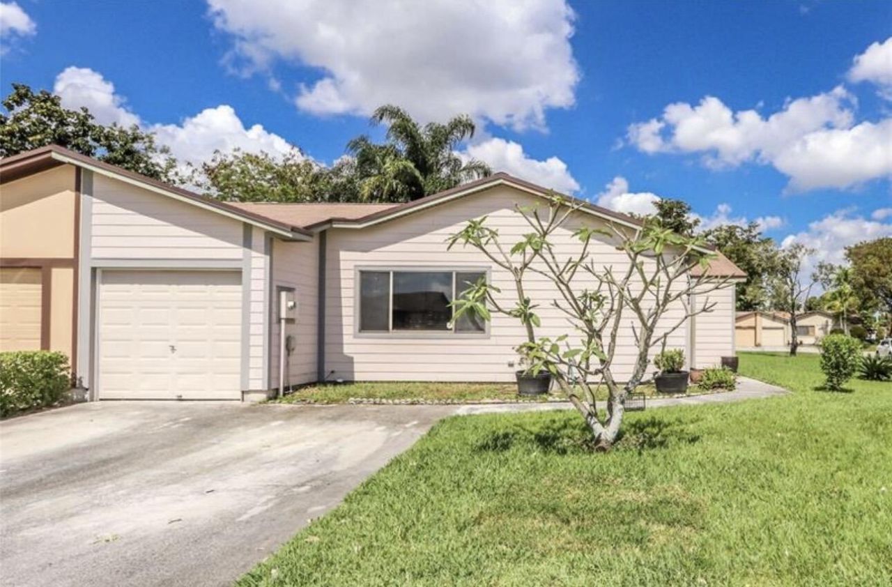 9741 W Daffodil Lane, Unit 9741, Miramar, FL 33025 Photo