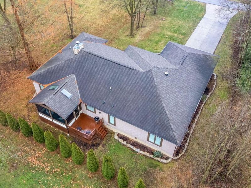 110 E Pawnee Drive, Powell, OH 43065 Photo 14