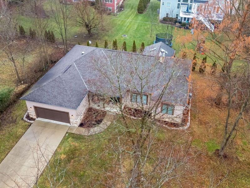 110 E Pawnee Drive, Powell, OH 43065 Photo 15