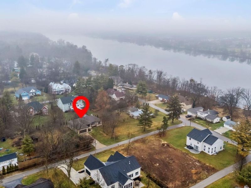 110 E Pawnee Drive, Powell, OH 43065 Photo 2