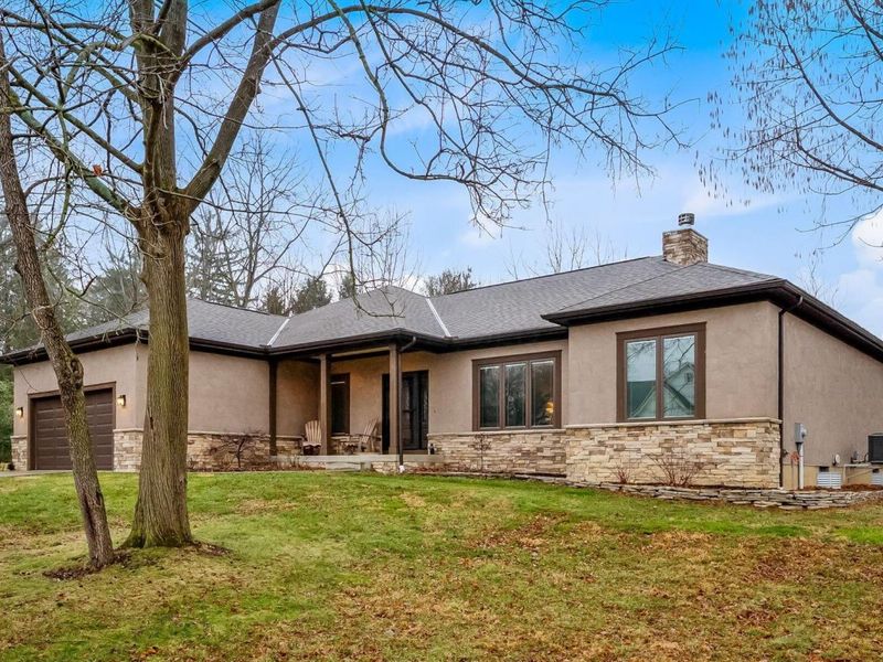 110 E Pawnee Drive, Powell, OH 43065 Photo 4