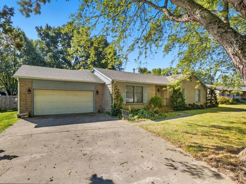 4533 Navajo Trail Trail , Jamestown, OH 45335 Photo 3