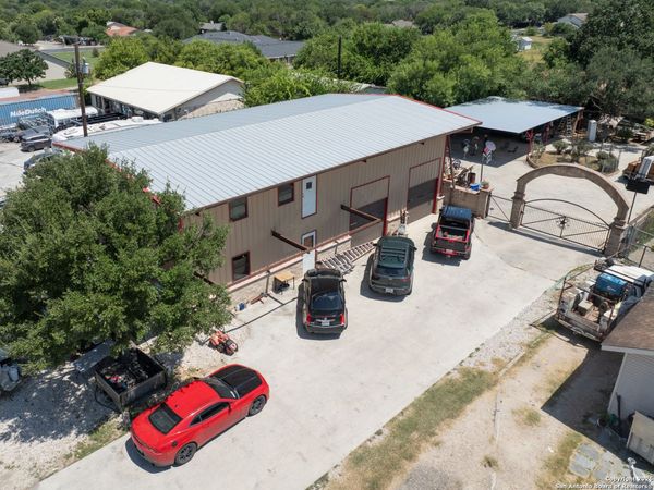 6766 Crestway, San Antonio, TX 78239