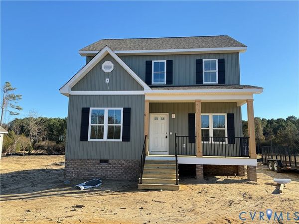 7957 Pennsylvania Avenue , West Point, VA 23181