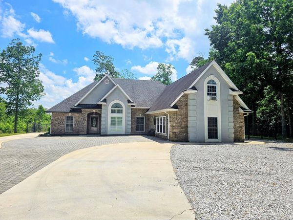 202 55th Avenue, Gruetli Laager, TN 37339