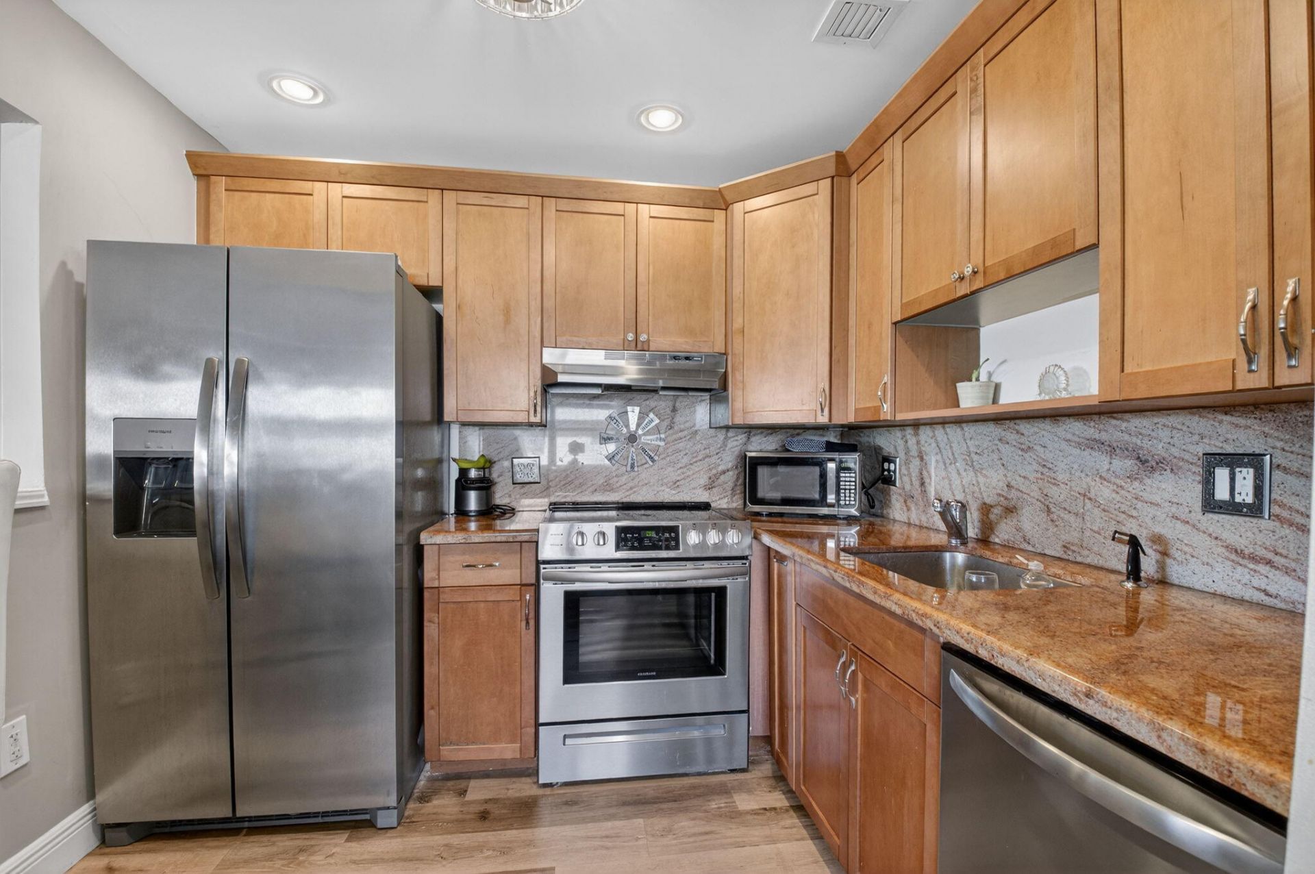 170 Valencia H, Delray Beach, FL 33446 Photo