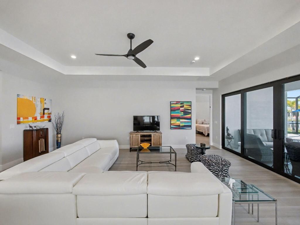 12433 SW Crystal Cove Drive, Port Saint Lucie, FL 34987 Photo