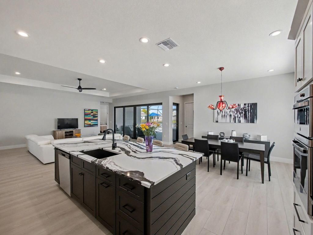 12433 SW Crystal Cove Drive, Port Saint Lucie, FL 34987 Photo