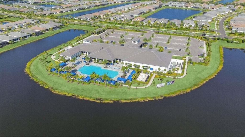 12433 SW Crystal Cove Drive, Port Saint Lucie, FL 34987 Photo