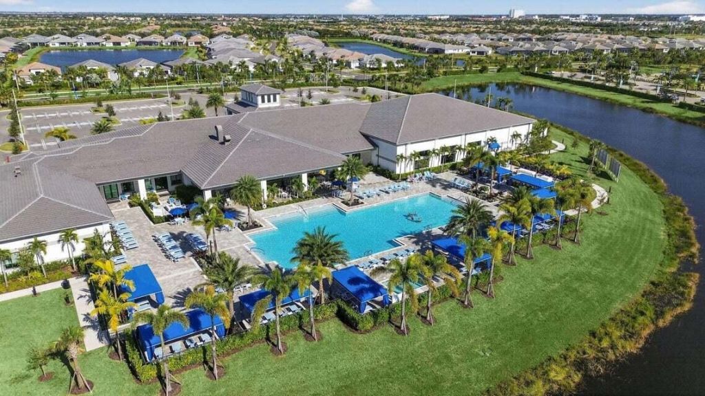 12433 SW Crystal Cove Drive, Port Saint Lucie, FL 34987 Photo