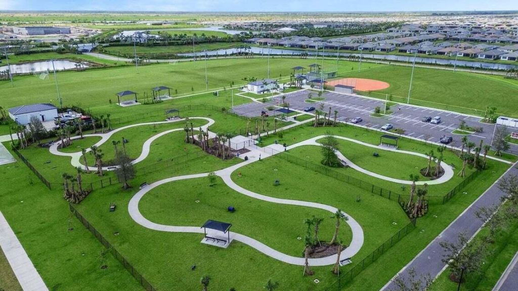 12433 SW Crystal Cove Drive, Port Saint Lucie, FL 34987 Photo