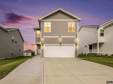 10816 S 177Th Street, Omaha, NE 68136