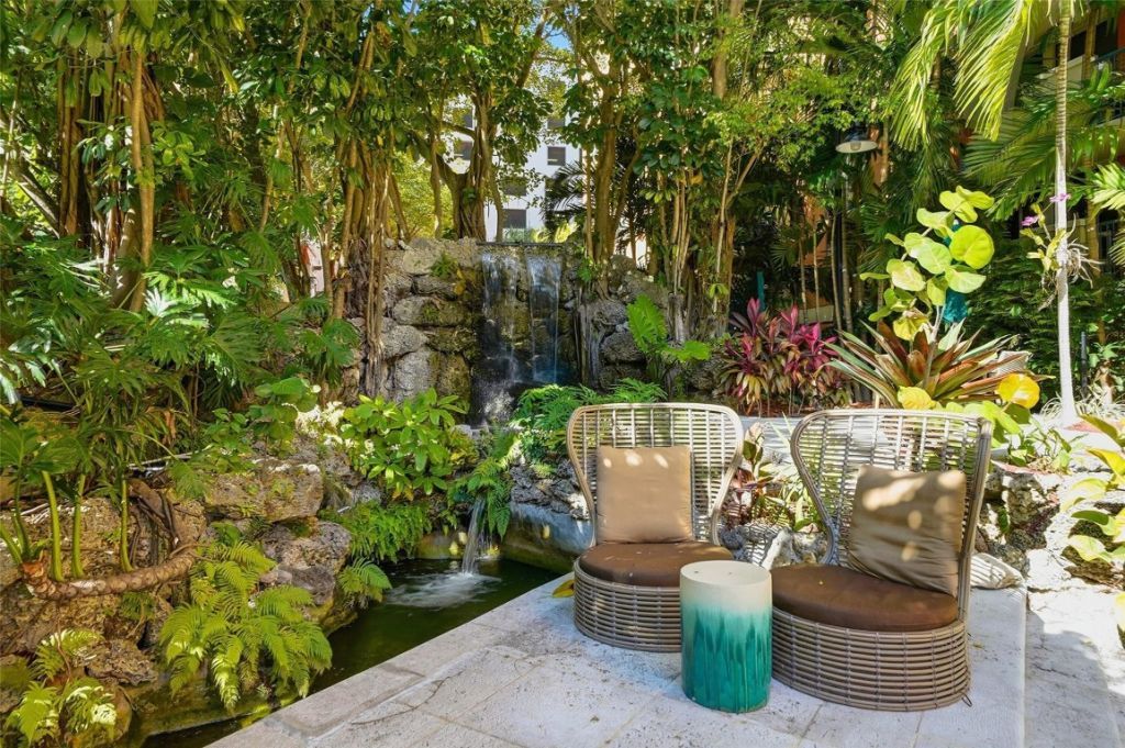 2951 S Bayshore Dr, Unit 315, Miami, FL 33133 Photo