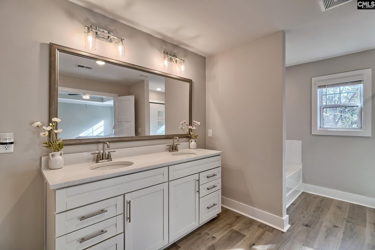 157 Collins Cove Drive  Photo 31