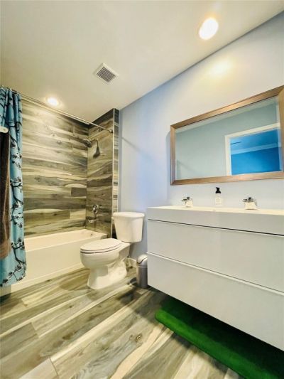 621 SW 1st Avenue, Unit 621, Pompano Beach, FL 33060 Photo